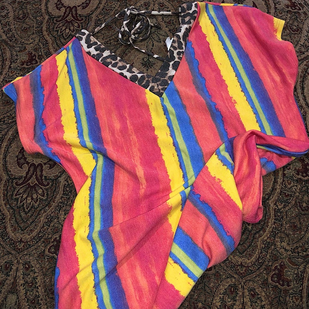 Size SMALL boutique shirt!! 💛